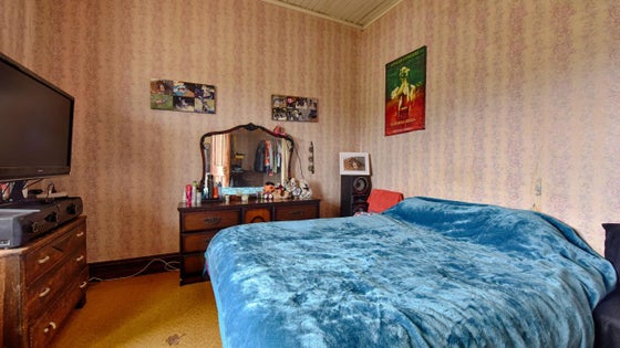 4700631_3.jpg