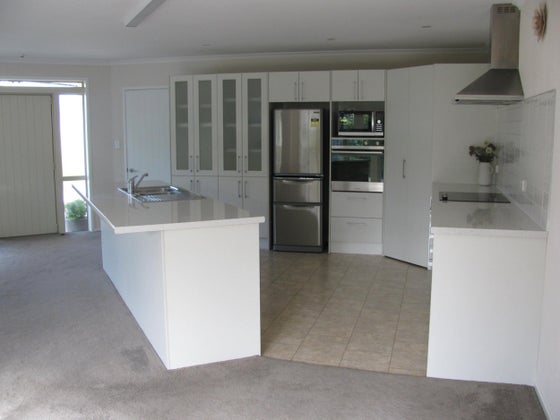 4700938_3.jpg