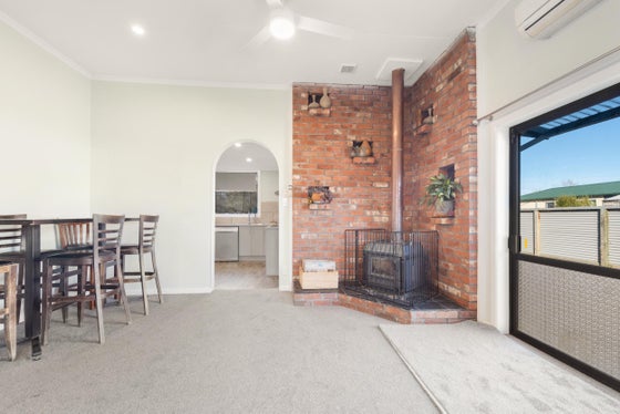 4700984_3.jpg