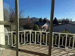 4701041_1.jpg