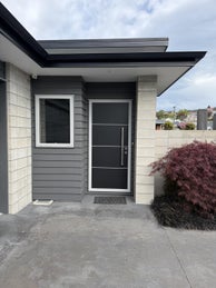 4701052_1.jpg