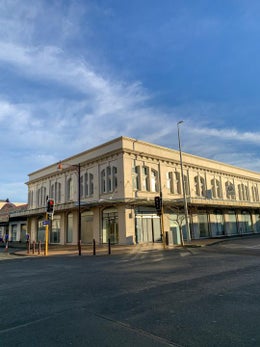 4850065_1.jpg