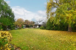 513161_1.jpg
