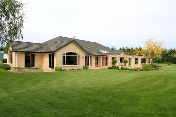 Residential By Negotiation: 679 Ellesmere Road, Lincoln, Lincoln ...