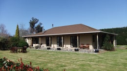 516584_1.jpg