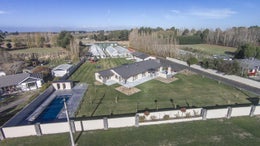 550059_1.jpg