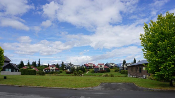 5511489_3.jpg