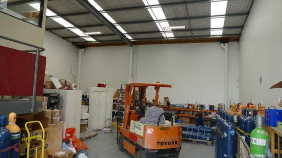 5511704_2.jpg