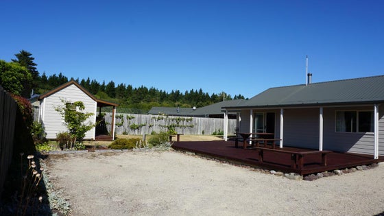 5511847_3.jpg