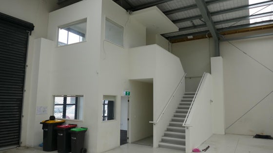5512043_3.jpg