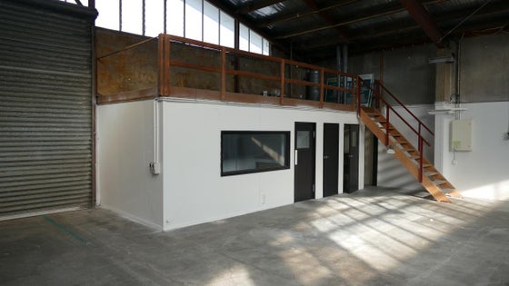 5513236_3.jpg