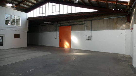 5513365_3.jpg
