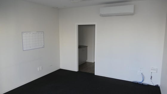 5513457_3.jpg