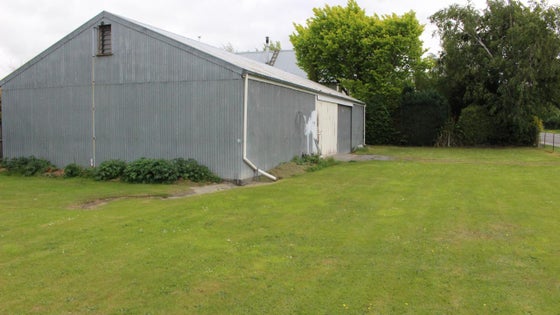 5513825_2.jpg