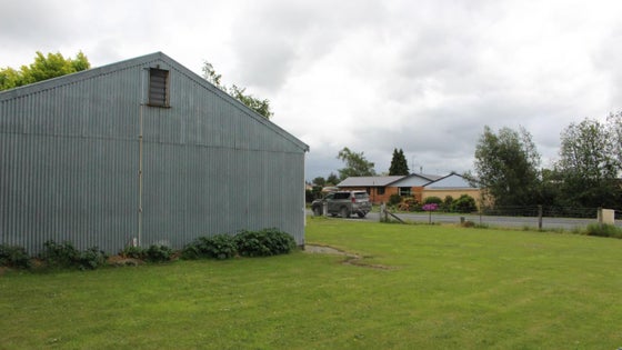 5513825_3.jpg