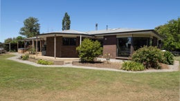 5514127_1.jpg