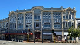 5514333_1.jpg