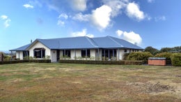 5515402_1.jpg