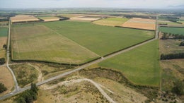 551541_1.jpg