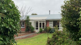 5516101_1.jpg