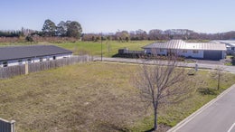 5516114_1.jpg