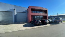 5516131_1.jpg