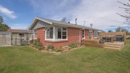 5516606_1.jpg