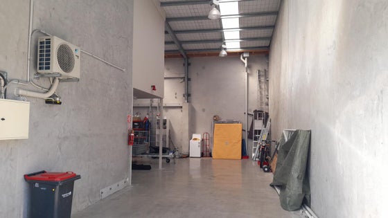 5516635_2.jpg