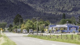 5516832_1.jpg