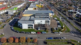 5520673_1.jpg