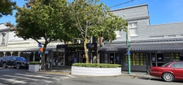 5526346_1.jpg