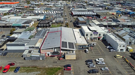 5526445_1.jpg