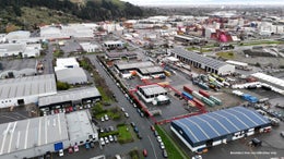5527538_1.jpg