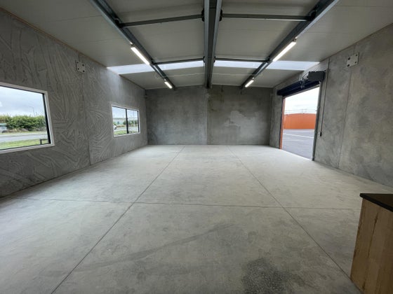 5528986_2.jpg