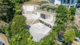 5529635_1.jpg