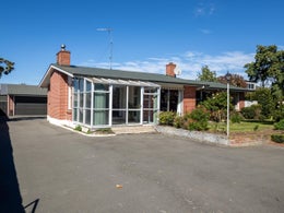 5530174_1.jpg