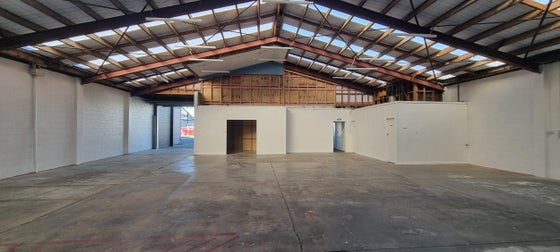 5530243_2.jpg