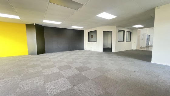 5530751_3.jpg