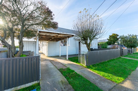 5530852_3.jpg