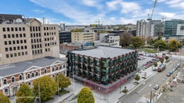 5531067_1.jpg