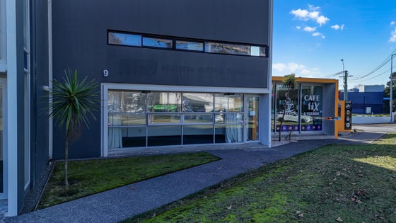 5531217_2.jpg
