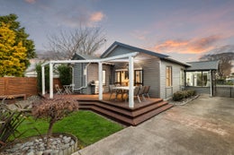 5531387_1.jpg