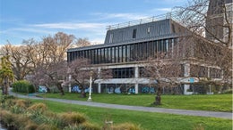 5531629_1.jpg