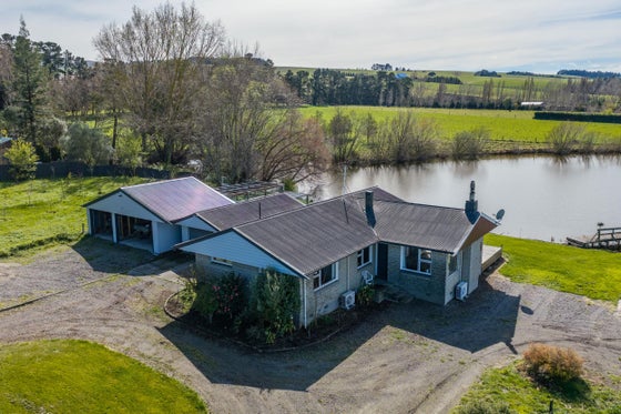5531718_3.jpg