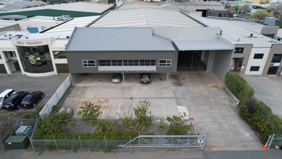 5531737_2.jpg