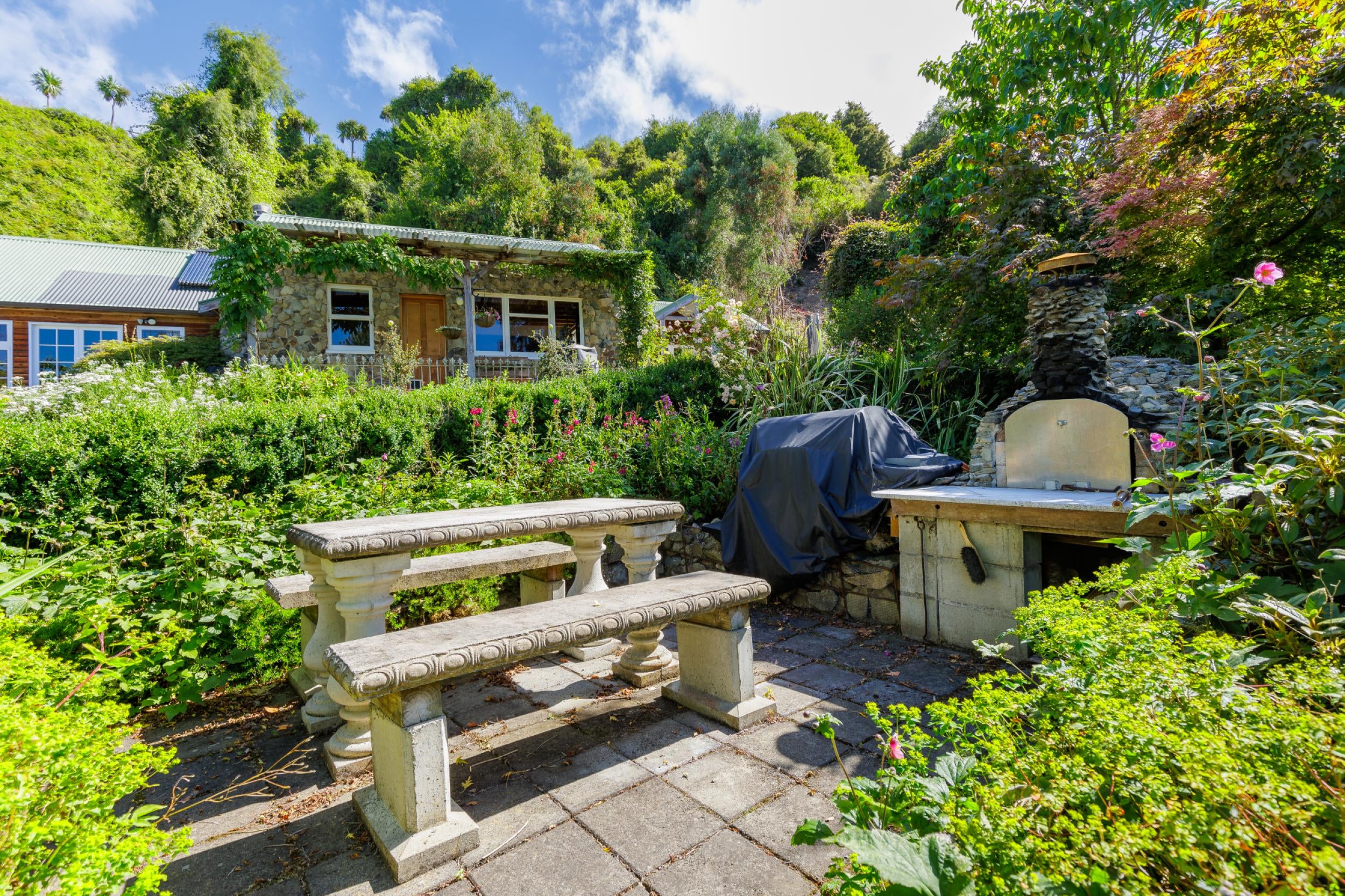 Photo 1 of 539-549 Upper Hook Road, Hunter, Waimate