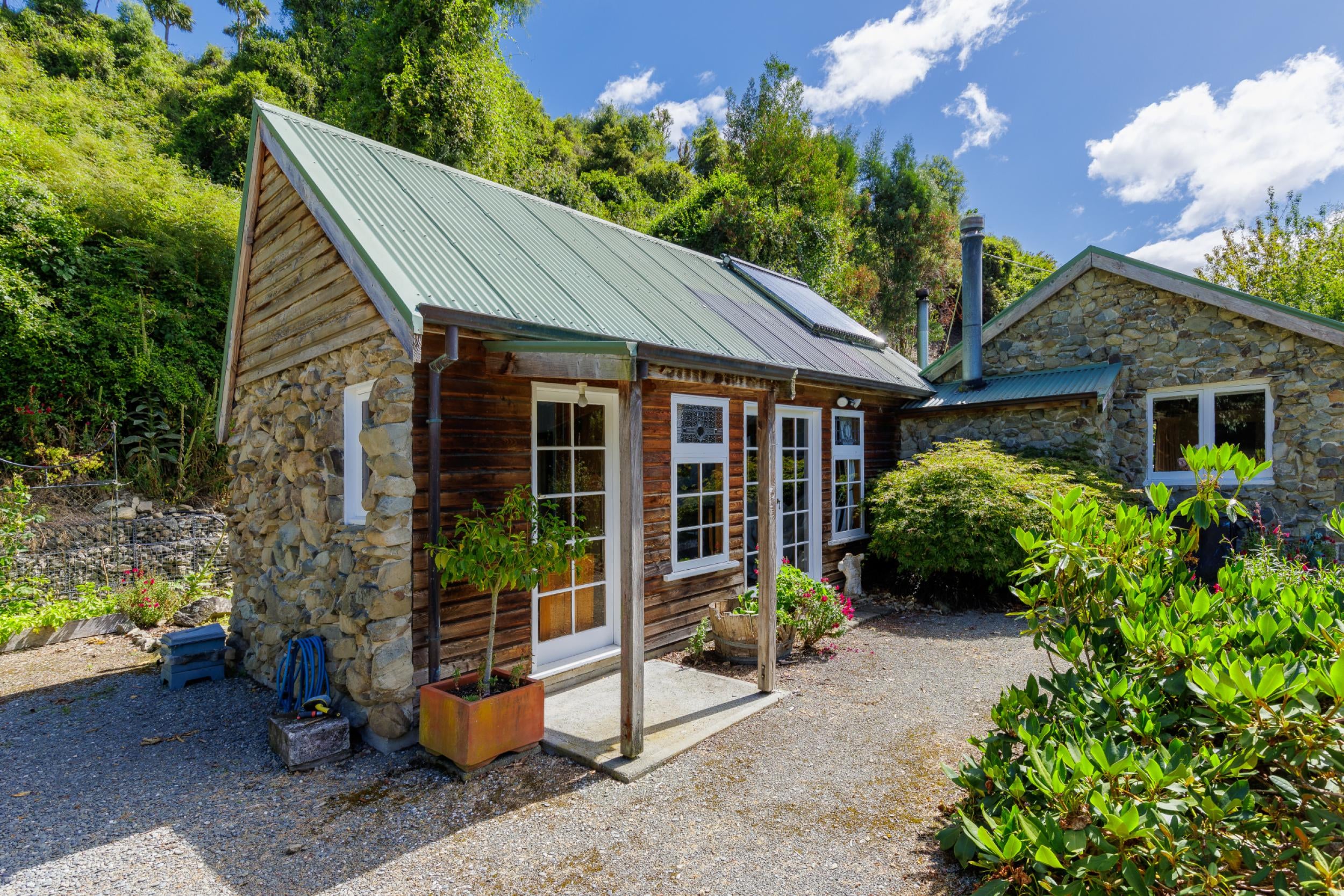 Photo 6 of 539-549 Upper Hook Road, Hunter, Waimate