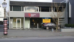 555359_1.jpg