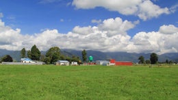556410_1.jpg