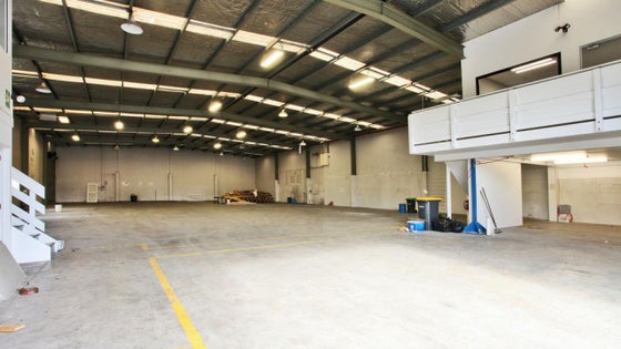 557021_3.jpg